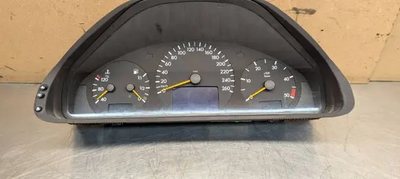 Mercedes-Benz E W210 Speedometer (instrument cluster) A2105402811