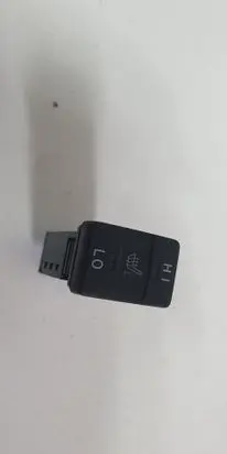 Toyota Auris E180 Seat heating switch