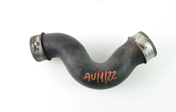 Skoda Octavia Mk2 (1Z) Intercooler hose/pipe 