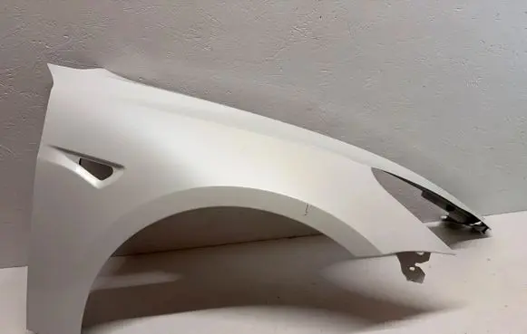 Tesla Model 3 Fender 109725200F