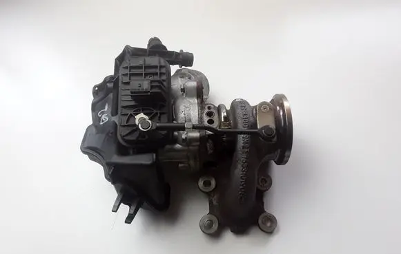 Audi Q2 - Turbo 04C145703H