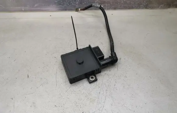 BMW 5 E60 E61 Glow plug pre-heat relay 0522140701