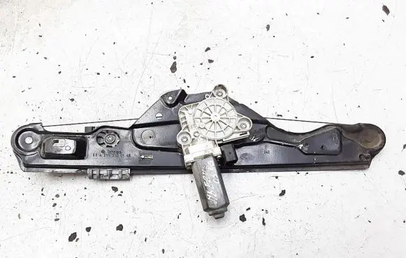 Mercedes-Benz E W211 Rear door window regulator with motor a2117300146