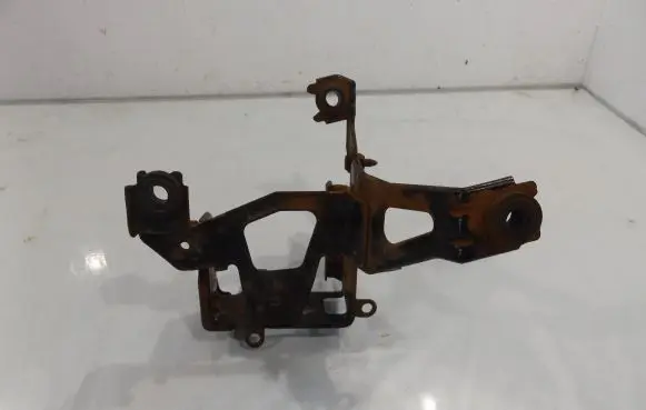 Opel Astra H Battery box tray 