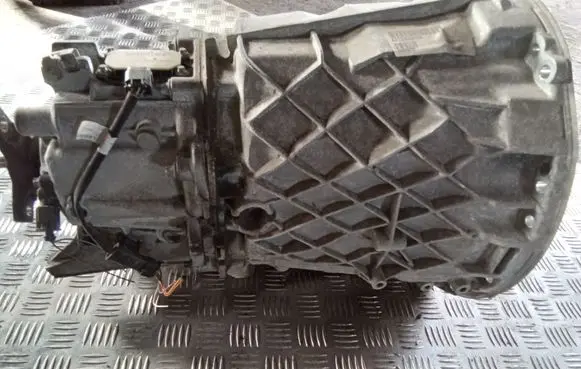 Manual 6 speed gearbox