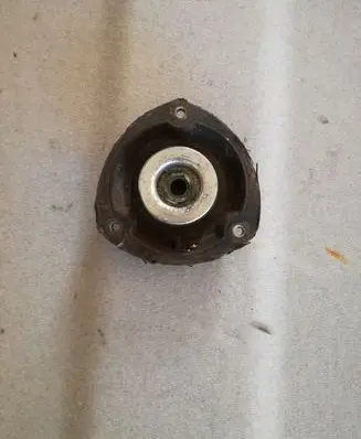 Volkswagen Golf VII Coil spring mount 5Q0412331D