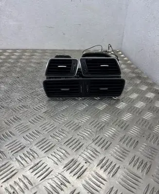 Volkswagen PASSAT B7 Dash center air vent grill 3AB819728A 3AB819701A 3AB819702A