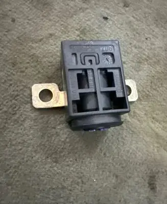 Audi A6 S6 C6 4F Positive cable (battery) 4F0915519