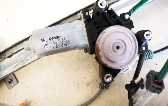 Mitsubishi Galant Front door window regulator motor