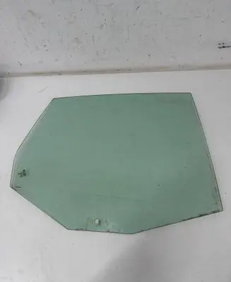 Volkswagen Jetta V Rear door window glass 43R004584 E000266