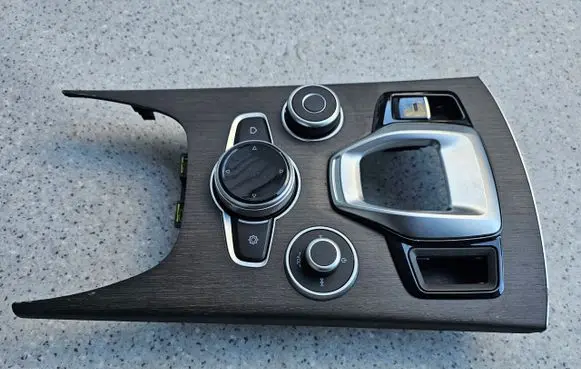 Alfa Romeo Stelvio Other center console (tunnel) element 