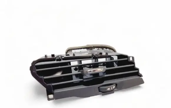 Rear air vent grill