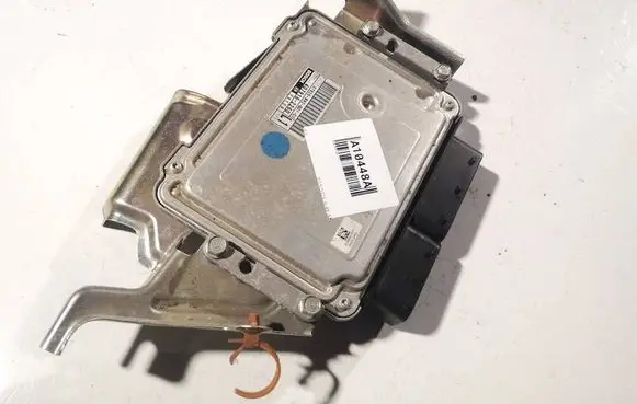 Honda FR-V Engine control unit/module 0281013521
