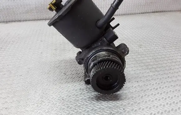 Mazda 626 Power steering pump BJ3A3265XC
