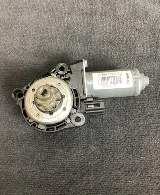 Volvo XC90 Seat adjustment motor C37013101 D391402