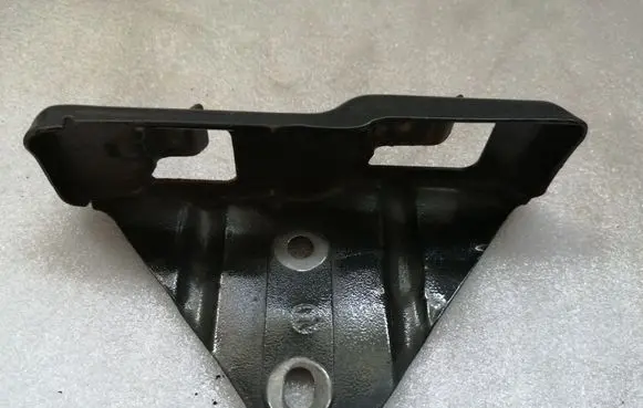 Toyota Avensis T250 Headlight/headlamp mounting bracket 5208105010