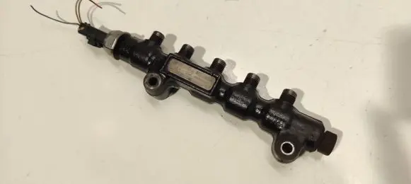 Peugeot 407 Fuel main line pipe 9040590800 03251164935