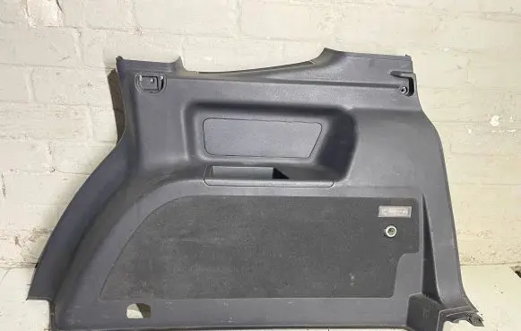 Volkswagen Touran II Trunk/boot lower side trim panel 1T0867036AD 1T0867036AE