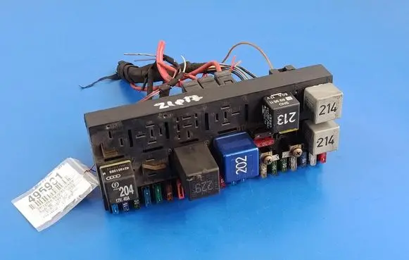 Audi 80 90 S2 B4 Fuse box set 443941822A