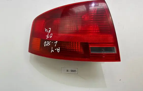 Audi A4 S4 B7 8E 8H Rear/tail lights 8E5945095