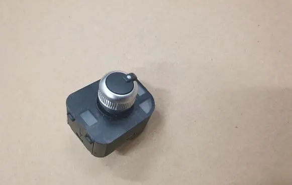 Audi A3 S3 8V Wing mirror switch 8V0959565M