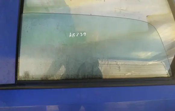 Opel Meriva A Rear door window glass 