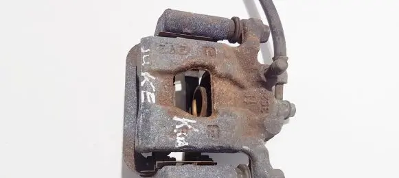 Nissan Juke I F15 Rear brake caliper 3528 4xt