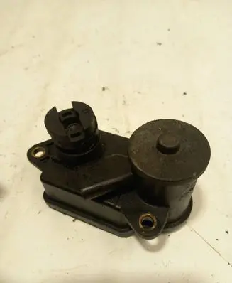 Mercedes-Benz B W245 Intake manifold valve actuator/motor a6401500294