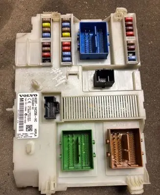 Volvo XC60 Fuse module AG9T14C256HC 31254837AC 3659AF01125TP