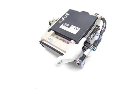 Toyota C-HR I Central body control module 89221F4130 MB2381008582