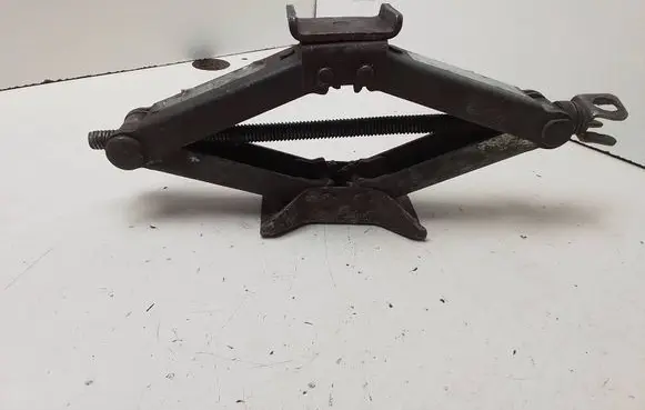 Nissan Almera Tino Lift Jack 
