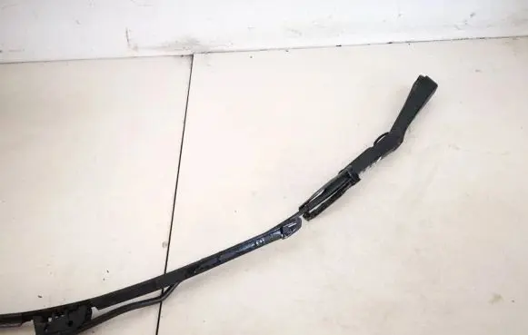 Opel Astra G Front wiper blade arm 90559553
