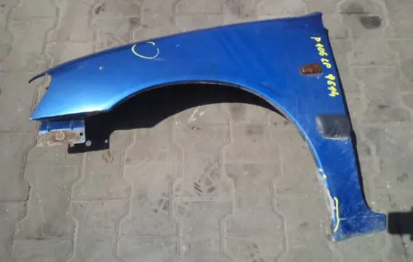 Peugeot 106 Fender
