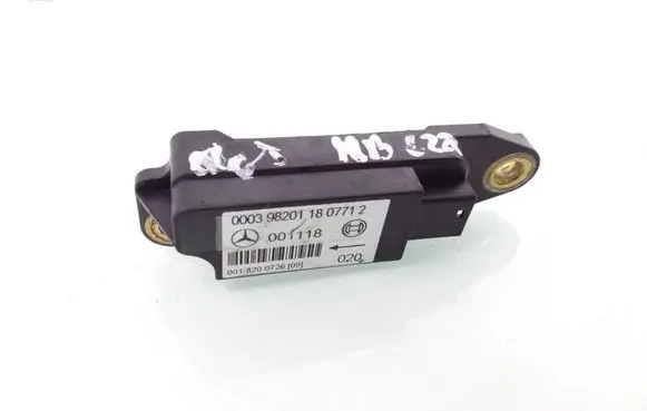Mercedes-Benz C W202 Airbag deployment crash/impact sensor 0018200726 001118 000399201180772