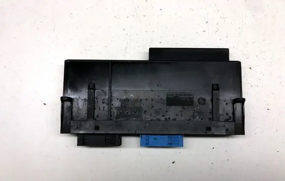 BMW 3 E90 E91 Comfort/convenience module 9176886 61359176886