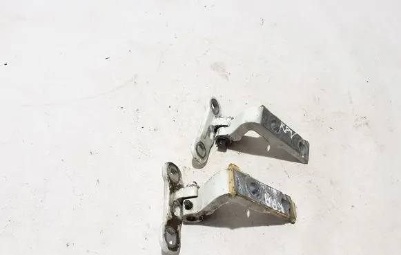 Volvo XC60 Front door upper hinge 31442031