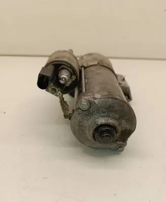 BMW 5 G30 G31 Starter motor 8671504