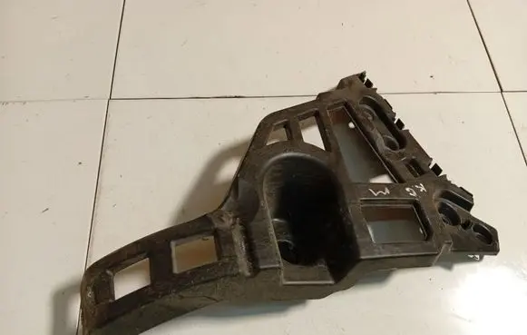 Renault Fluence Rear bumper mounting bracket 850471912R