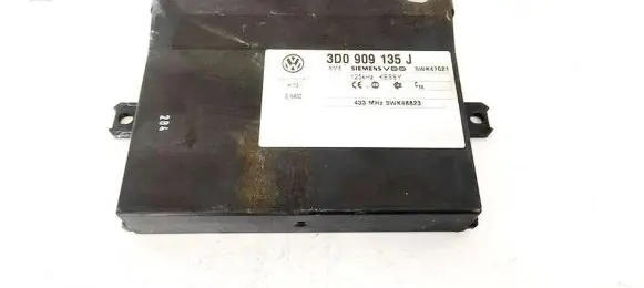 Volkswagen Touareg I Other control units/modules 3D0909135J 5WK47021