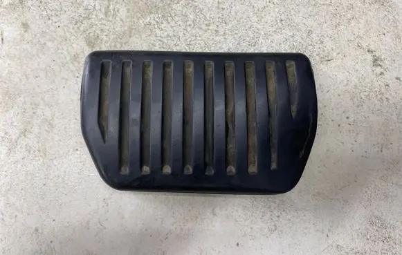 Volvo V70 Brake pedal 7G9N2457BA