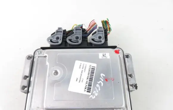 Citroen C4 I Engine control unit/module 9661204380