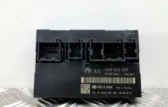 Volkswagen PASSAT B7 Comfort/convenience module 3AA959433