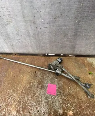Mercedes-Benz A W168 Front wiper linkage and motor 404696 A1688203442