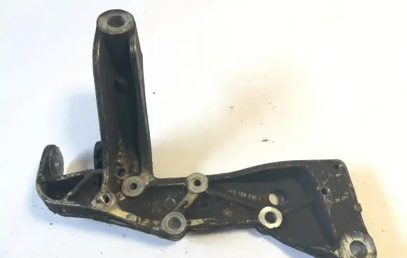 Audi A3 S3 8P Front lower control arm/wishbone 1K0199296E