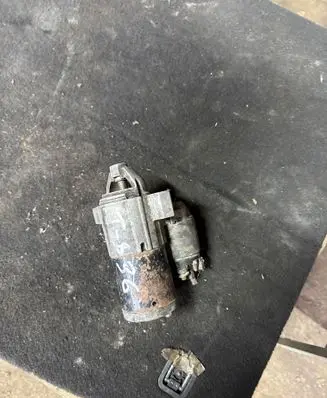 Citroen C3 Picasso Starter motor 966352888000