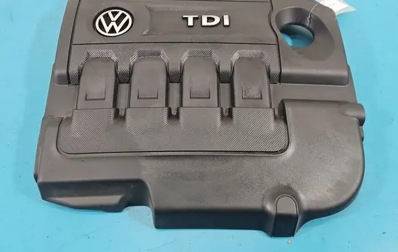 Volkswagen PASSAT B8 Engine cover (trim) 04L103954T IMPRK1569773