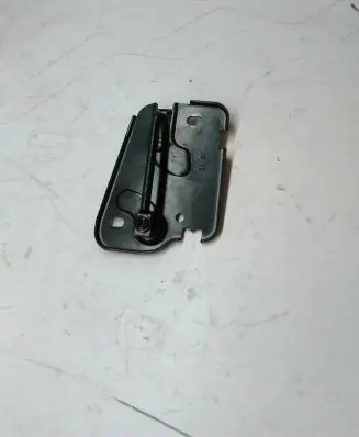 Audi A3 S3 8V Engine bonnet/hood lock/latch loop/hook 8V0823186B