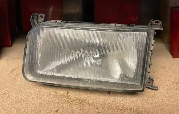 Volkswagen PASSAT B3 Headlight/headlamp 301133467 13347900