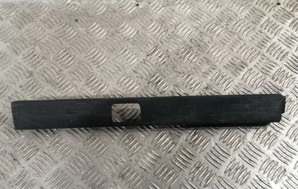 Toyota Avensis T270 Other trunk/boot trim element 5841105010C0 5841105010