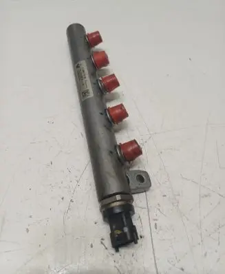 Nissan Qashqai Fuel main line pipe 175210542R